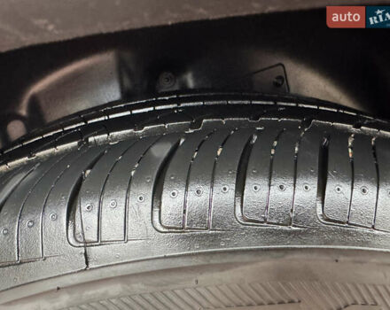 Серый Мицубиси Аутлендер, объемом двигателя 2 л и пробегом 137 тыс. км за 16500 $, фото 15 на Automoto.ua