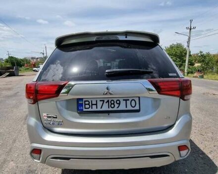 Мицубиси Аутлендер 2019 в Львове на Automoto.ua Серый Мицубиси Аутлендер, объемом двигателя 2 л и пробегом 74 тыс. км за 23300 $, фото 2 на Automoto.ua