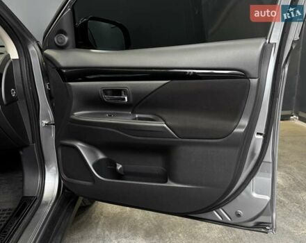 Серый Мицубиси Аутлендер, объемом двигателя 2 л и пробегом 91 тыс. км за 19000 $, фото 35 на Automoto.ua