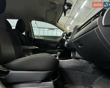 Серый Мицубиси Аутлендер, объемом двигателя 2 л и пробегом 91 тыс. км за 19000 $, фото 36 на Automoto.ua