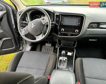 Сірий Міцубісі Аутлендер, об'ємом двигуна 2.36 л та пробігом 91 тис. км за 21150 $, фото 26 на Automoto.ua