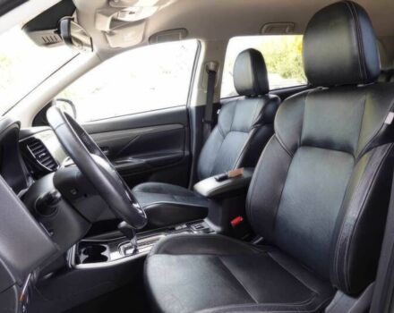 Сірий Міцубісі Аутлендер, об'ємом двигуна 2.4 л та пробігом 49 тис. км за 12100 $, фото 8 на Automoto.ua