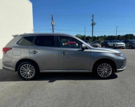 Сірий Міцубісі Аутлендер, об'ємом двигуна 2 л та пробігом 37 тис. км за 16800 $, фото 3 на Automoto.ua