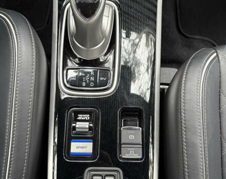 Серый Мицубиси Аутлендер, объемом двигателя 2.36 л и пробегом 179 тыс. км за 24900 $, фото 19 на Automoto.ua