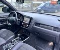 Міцубісі Аутлендер 2020 у Одесі на Automoto.ua Сірий Міцубісі Аутлендер, об'ємом двигуна 2.4 л та пробігом 225 тис. км за 19800 $, фото 39 на Automoto.ua