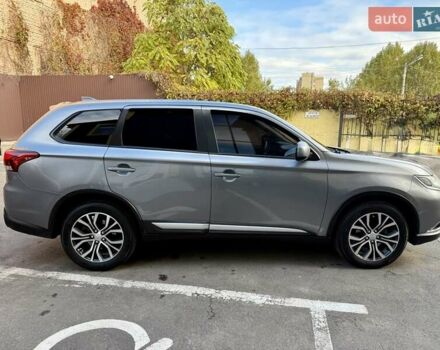 Серый Мицубиси Аутлендер, объемом двигателя 2.36 л и пробегом 136 тыс. км за 14900 $, фото 7 на Automoto.ua