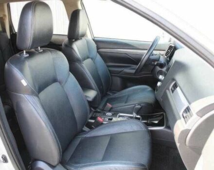 Мицубиси Аутлендер 2020 в Черкассах на Automoto.ua Серый Мицубиси Аутлендер, объемом двигателя 2.4 л и пробегом 68 тыс. км за 13000 $, фото 10 на Automoto.ua