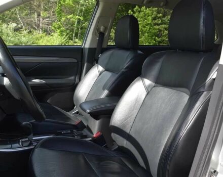 Серый Мицубиси Аутлендер, объемом двигателя 2.4 л и пробегом 35 тыс. км за 7600 $, фото 8 на Automoto.ua