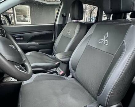 Серый Мицубиси Аутлендер, объемом двигателя 2 л и пробегом 70 тыс. км за 16899 $, фото 18 на Automoto.ua