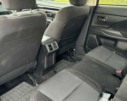 Сірий Міцубісі Аутлендер, об'ємом двигуна 2.36 л та пробігом 91 тис. км за 21150 $, фото 28 на Automoto.ua