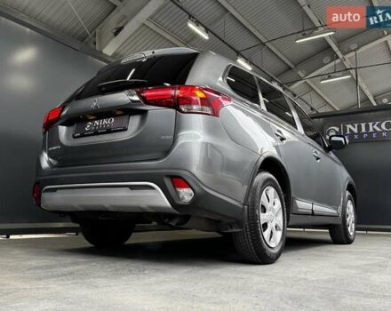 Серый Мицубиси Аутлендер, объемом двигателя 2 л и пробегом 91 тыс. км за 19000 $, фото 19 на Automoto.ua