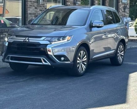 Сірий Міцубісі Аутлендер, об'ємом двигуна 3 л та пробігом 37 тис. км за 6100 $, фото 2 на Automoto.ua