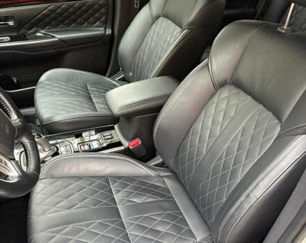 Серый Мицубиси Аутлендер, объемом двигателя 2.36 л и пробегом 179 тыс. км за 24900 $, фото 10 на Automoto.ua