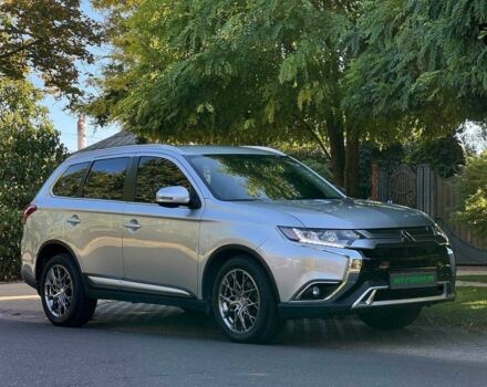 Серый Мицубиси Аутлендер, объемом двигателя 2.4 л и пробегом 80 тыс. км за 15900 $, фото 1 на Automoto.ua