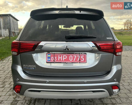 Сірий Міцубісі Аутлендер, об'ємом двигуна 0 л та пробігом 157 тис. км за 25900 $, фото 6 на Automoto.ua