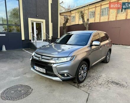 Серый Мицубиси Аутлендер, объемом двигателя 2.36 л и пробегом 136 тыс. км за 14900 $, фото 12 на Automoto.ua