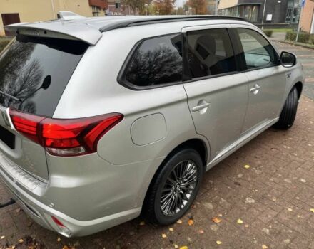 Серый Мицубиси Аутлендер, объемом двигателя 2.4 л и пробегом 49 тыс. км за 13300 $, фото 6 на Automoto.ua