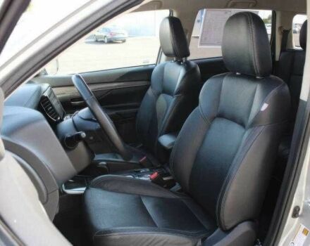 Мицубиси Аутлендер 2020 в Черкассах на Automoto.ua Серый Мицубиси Аутлендер, объемом двигателя 2.4 л и пробегом 68 тыс. км за 13000 $, фото 8 на Automoto.ua