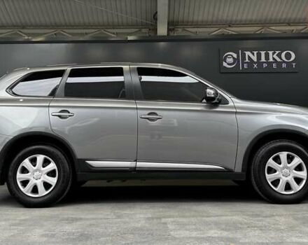 Серый Мицубиси Аутлендер, объемом двигателя 2 л и пробегом 91 тыс. км за 19000 $, фото 23 на Automoto.ua