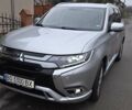 Серый Мицубиси Аутлендер, объемом двигателя 2.4 л и пробегом 174 тыс. км за 27300 $, фото 1 на Automoto.ua