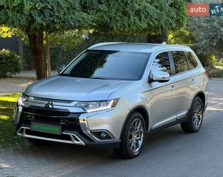 Серый Мицубиси Аутлендер, объемом двигателя 2.4 л и пробегом 80 тыс. км за 15900 $, фото 8 на Automoto.ua