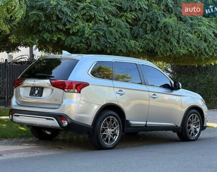 Серый Мицубиси Аутлендер, объемом двигателя 2.4 л и пробегом 80 тыс. км за 15900 $, фото 4 на Automoto.ua