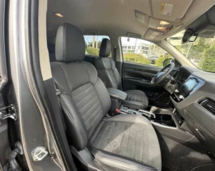 Сірий Міцубісі Аутлендер, об'ємом двигуна 2.4 л та пробігом 47 тис. км за 9300 $, фото 6 на Automoto.ua