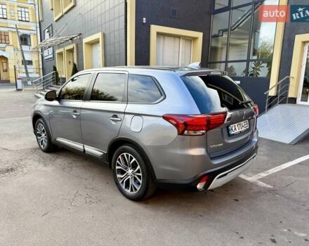 Серый Мицубиси Аутлендер, объемом двигателя 2.36 л и пробегом 136 тыс. км за 14900 $, фото 4 на Automoto.ua