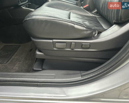 Сірий Міцубісі Аутлендер, об'ємом двигуна 0 л та пробігом 157 тис. км за 25900 $, фото 31 на Automoto.ua