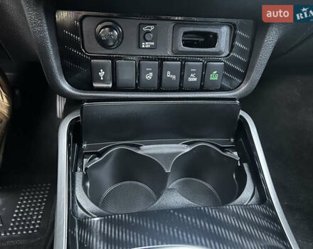 Сірий Міцубісі Аутлендер, об'ємом двигуна 0 л та пробігом 157 тис. км за 25900 $, фото 36 на Automoto.ua