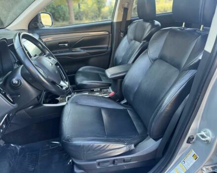 Сірий Міцубісі Аутлендер, об'ємом двигуна 2.4 л та пробігом 33 тис. км за 3000 $, фото 9 на Automoto.ua