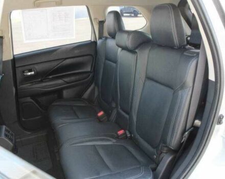 Мицубиси Аутлендер 2020 в Черкассах на Automoto.ua Серый Мицубиси Аутлендер, объемом двигателя 2.4 л и пробегом 68 тыс. км за 13000 $, фото 9 на Automoto.ua