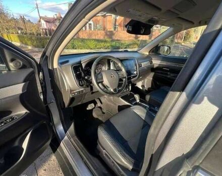 Сірий Міцубісі Аутлендер, об'ємом двигуна 2.4 л та пробігом 120 тис. км за 21200 $, фото 5 на Automoto.ua