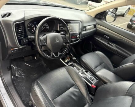 Серый Мицубиси Аутлендер, объемом двигателя 2.4 л и пробегом 36 тыс. км за 10200 $, фото 8 на Automoto.ua