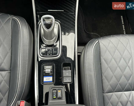 Сірий Міцубісі Аутлендер, об'ємом двигуна 2.36 л та пробігом 179 тис. км за 24950 $, фото 22 на Automoto.ua