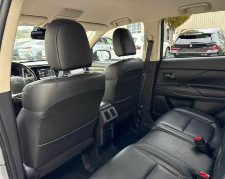 Серый Мицубиси Аутлендер, объемом двигателя 2.4 л и пробегом 47 тыс. км за 8000 $, фото 12 на Automoto.ua