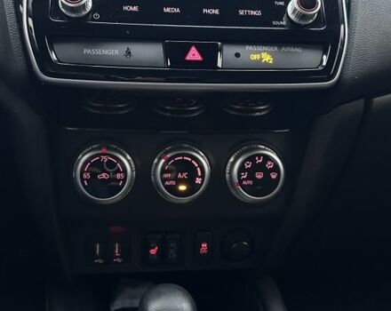 Серый Мицубиси Аутлендер, объемом двигателя 2 л и пробегом 70 тыс. км за 16799 $, фото 2 на Automoto.ua