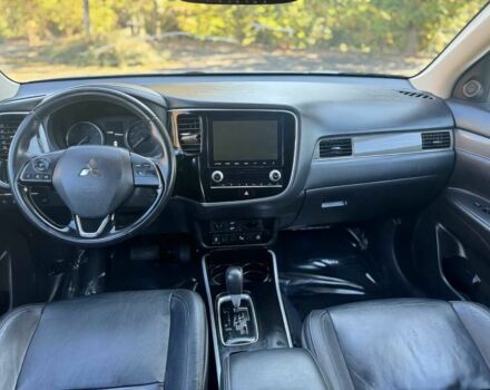 Сірий Міцубісі Аутлендер, об'ємом двигуна 2.4 л та пробігом 33 тис. км за 3000 $, фото 11 на Automoto.ua