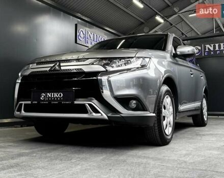 Серый Мицубиси Аутлендер, объемом двигателя 2 л и пробегом 91 тыс. км за 19000 $, фото 9 на Automoto.ua