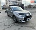 Серый Мицубиси Аутлендер, объемом двигателя 2.36 л и пробегом 136 тыс. км за 15000 $, фото 3 на Automoto.ua