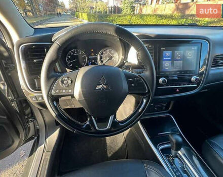 Серый Мицубиси Аутлендер, объемом двигателя 2.4 л и пробегом 120 тыс. км за 23200 $, фото 9 на Automoto.ua