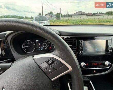 Сірий Міцубісі Аутлендер, об'ємом двигуна 2.36 л та пробігом 91 тис. км за 21150 $, фото 11 на Automoto.ua