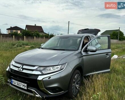Сірий Міцубісі Аутлендер, об'ємом двигуна 2.36 л та пробігом 91 тис. км за 21150 $, фото 19 на Automoto.ua