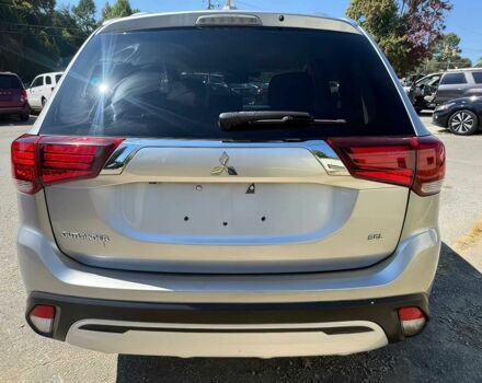 Сірий Міцубісі Аутлендер, об'ємом двигуна 2.4 л та пробігом 45 тис. км за 5800 $, фото 4 на Automoto.ua