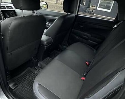 Серый Мицубиси Аутлендер, объемом двигателя 2 л и пробегом 70 тыс. км за 16899 $, фото 22 на Automoto.ua