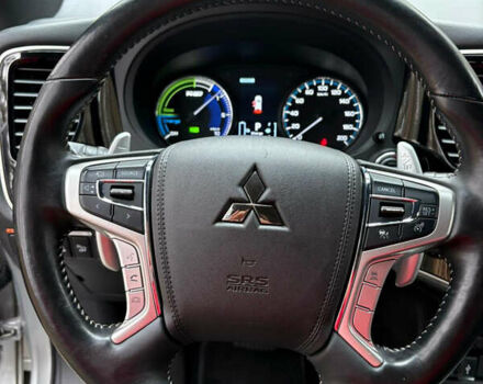 Серый Мицубиси Аутлендер, объемом двигателя 2.36 л и пробегом 179 тыс. км за 24900 $, фото 13 на Automoto.ua