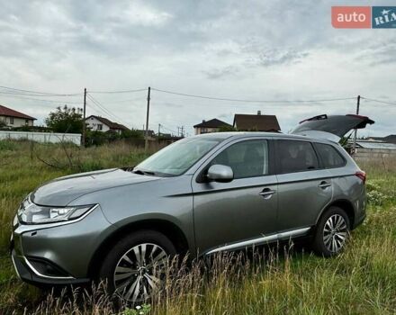 Сірий Міцубісі Аутлендер, об'ємом двигуна 2.36 л та пробігом 91 тис. км за 21150 $, фото 23 на Automoto.ua