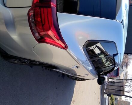 Сірий Міцубісі Аутлендер, об'ємом двигуна 2 л та пробігом 32 тис. км за 21000 $, фото 1 на Automoto.ua