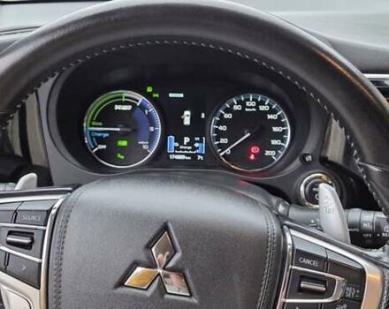 Серый Мицубиси Аутлендер, объемом двигателя 2.4 л и пробегом 174 тыс. км за 27300 $, фото 8 на Automoto.ua