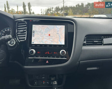 Сірий Міцубісі Аутлендер, об'ємом двигуна 2.36 л та пробігом 179 тис. км за 24950 $, фото 24 на Automoto.ua